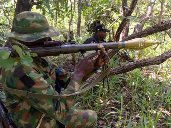 BREAKING: Gun Battle Erupts Between Military And Kidnappers In Kwara; Kidnapping Victim Injured
