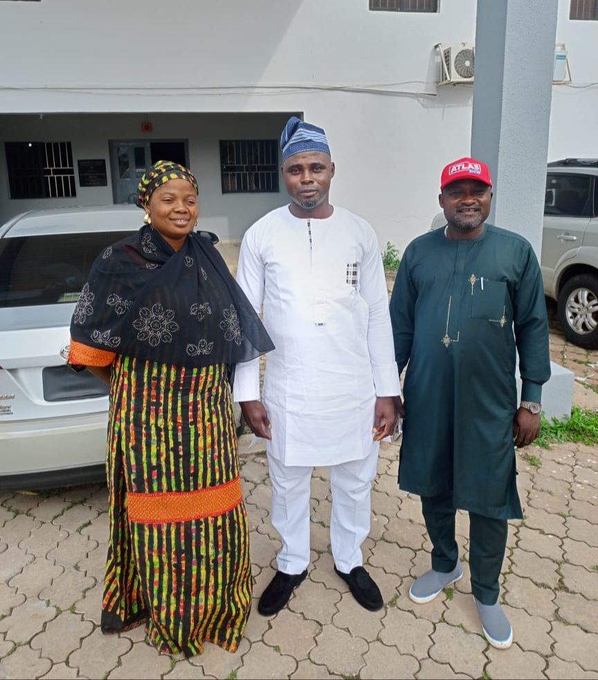 Triple-A Pays Courtesy Visit To Ayansola And Motunrayo, Commends Their Commitment To Education And Development