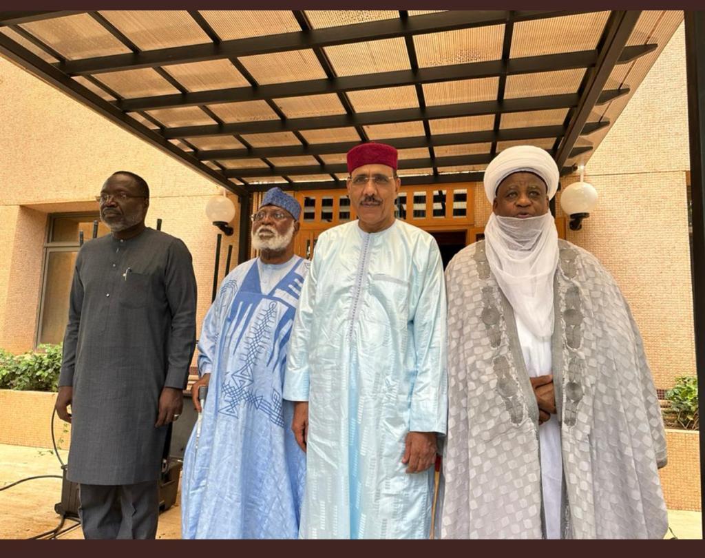 ECOWAS Delegation Meets Ousted Niger Republic President