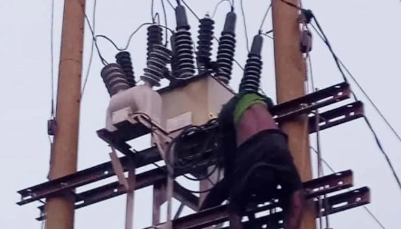 Unidentified Transformer Cable Thief Electrocuted In Niger