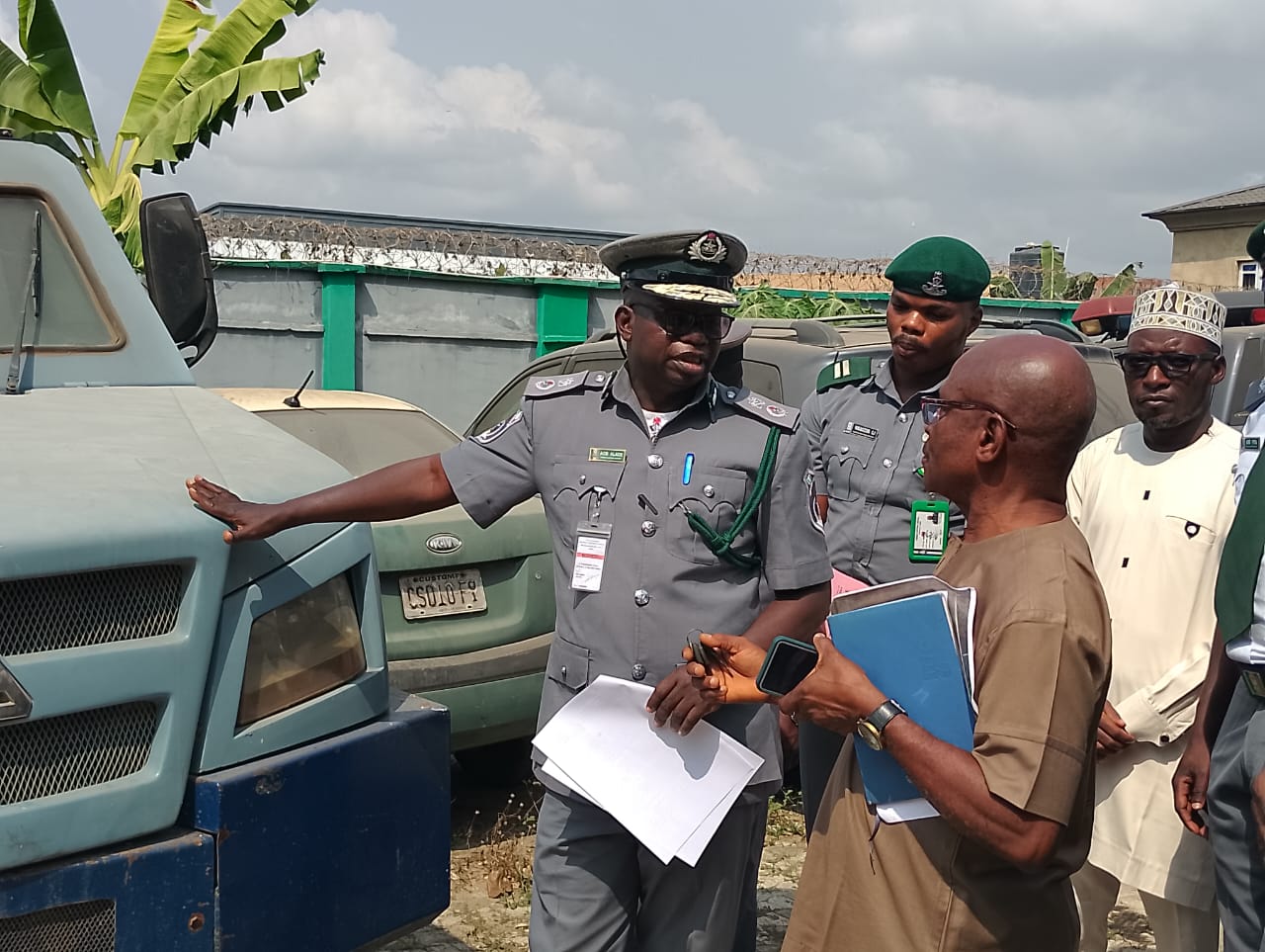 Customs Intercepts Bullion Van With Smuggled Rice, N24m In Ogun