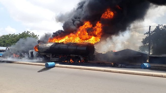 JUST IN: 86 Buried After Niger Tanker Explosion