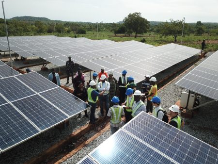 FG Commissions 581kWp Solar Mini-Grid in Kwara, Targets 13,000 Residents